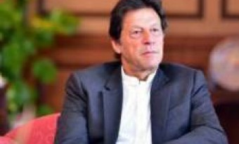 Imran Khan starts a consultation for amending the term of Army Chief