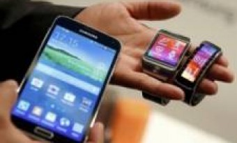Start tracking mobile phones for virus warning