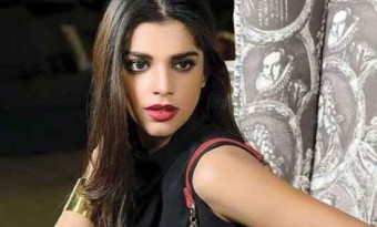 Stop worrying about others, enjoy life instead of competing: Sanam Saeed