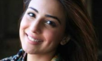 Ushna Shah's criticism and apology on the dance of doctors